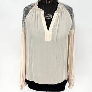 Current Air Lace Shoulder Blouse